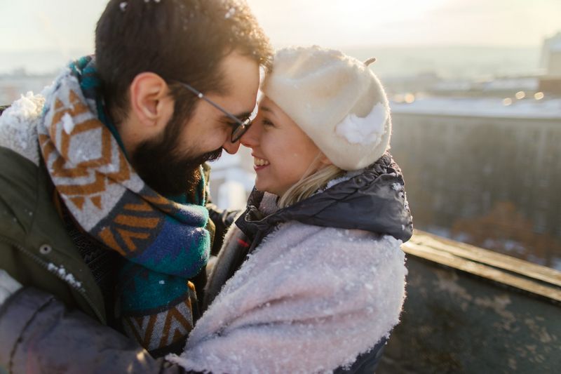 Analysis of Dremeet Dating Website: Characteristics, Target Market, and Benefits